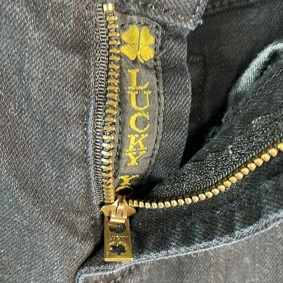 LUCKY BRAND The Rider Jeans Black Denim Mid Rise Straight Leg Frayed Hem 4/27 - Picture 5 of 15